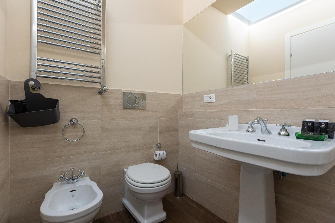 רומא Spa Apartment Via Barberini מראה חיצוני תמונה