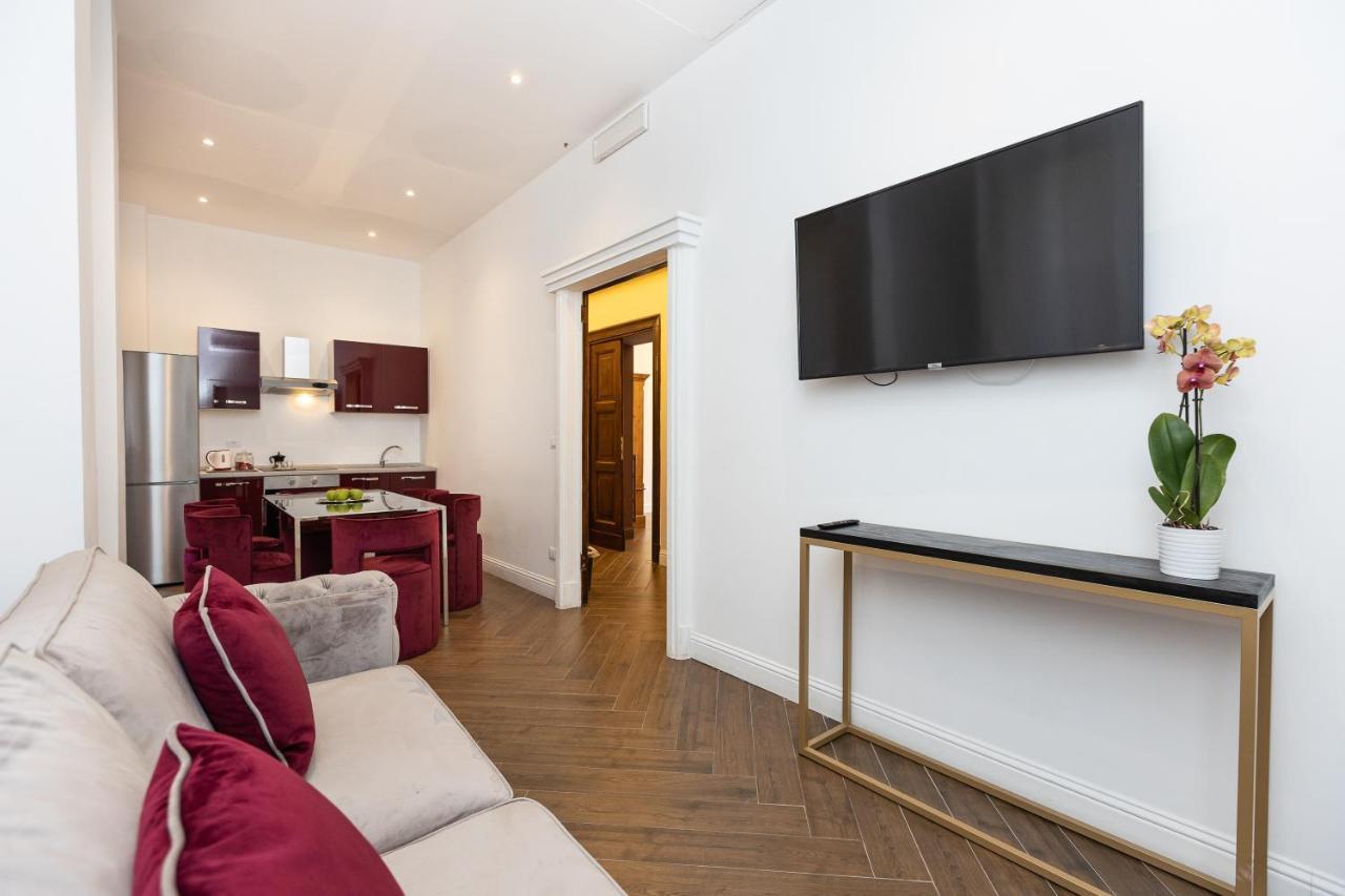 רומא Spa Apartment Via Barberini מראה חיצוני תמונה
