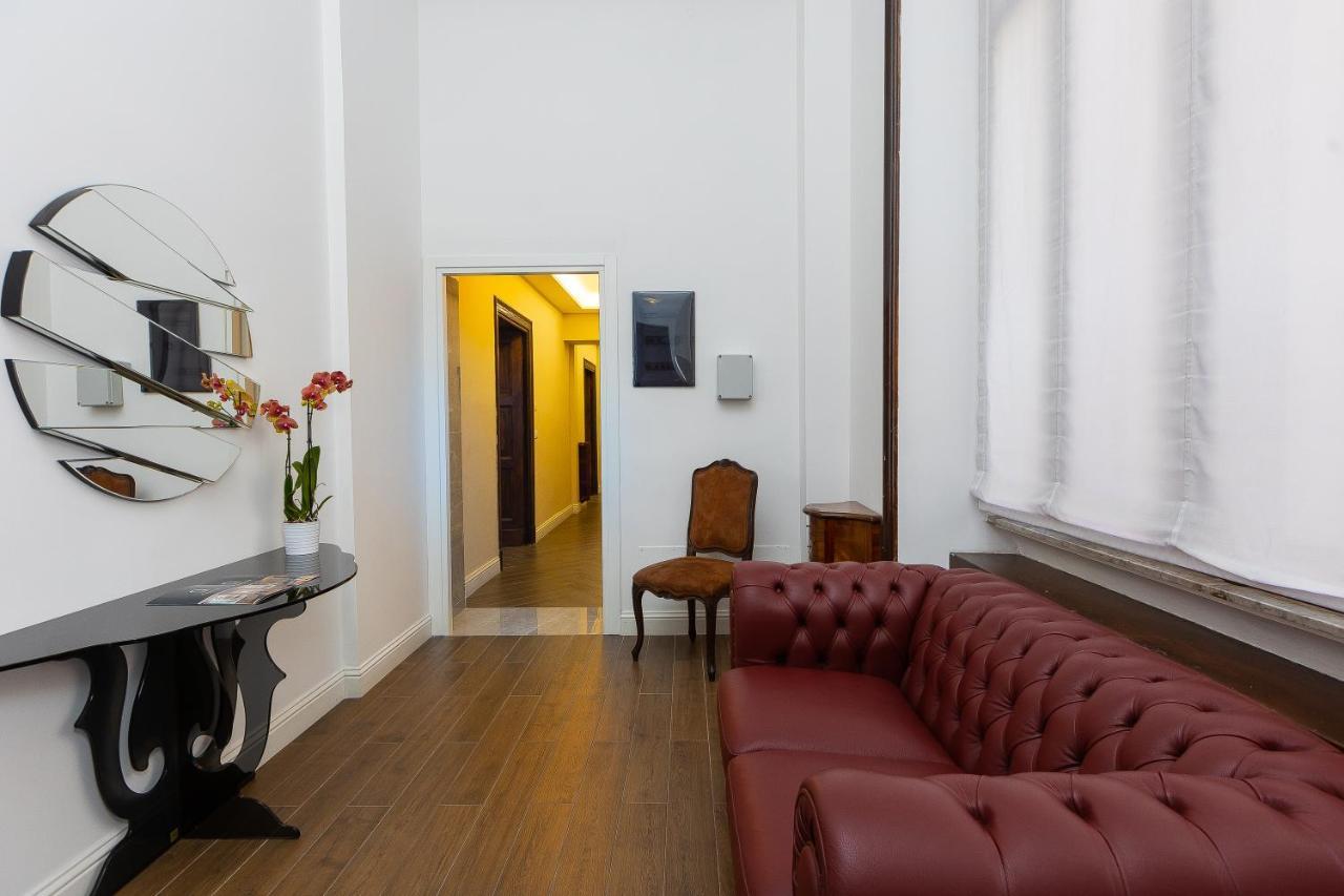 רומא Spa Apartment Via Barberini מראה חיצוני תמונה