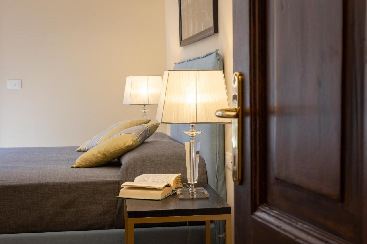 רומא Spa Apartment Via Barberini מראה חיצוני תמונה